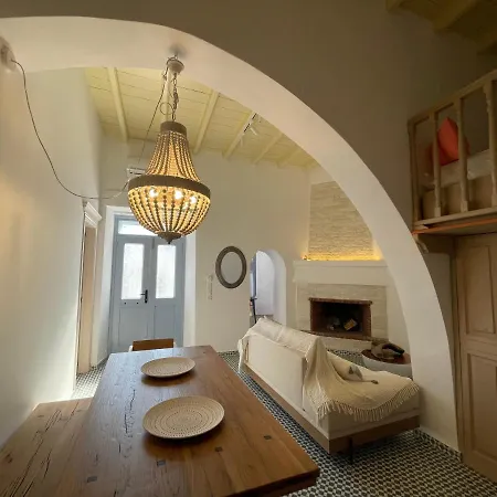 Theros - Traditional House In Ψίνθος