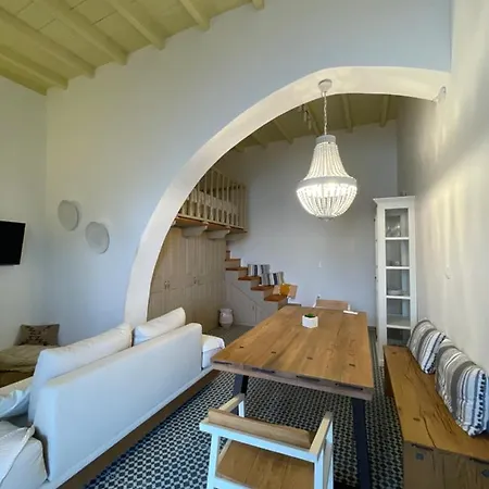 Διαμέρισμα Theros - Traditional House In